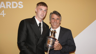 Palmer eyeing trophy success at Chelsea after scooping PFA award