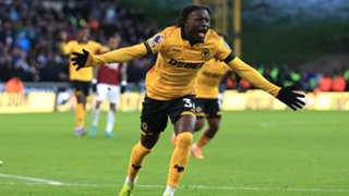 Edwards hails galvanising impact of 'fearless' Mane as Wolves travel to Everton