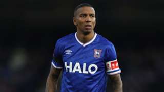 Former England, Man Utd utility man Young confirms retirement