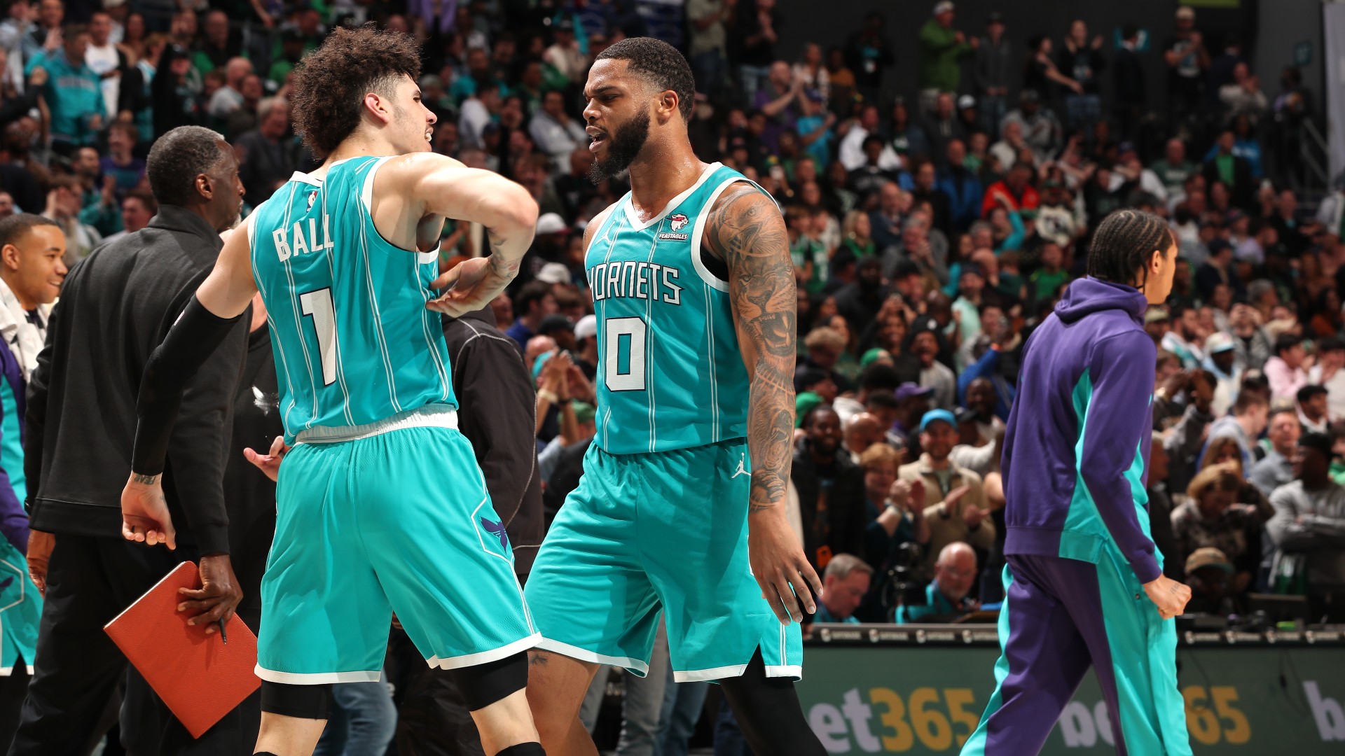 NBA: Warriors end skid, Celtics lose in OT