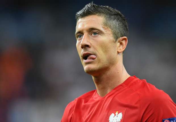 robert-lewandowski-cropped_13e06fnespz9f1a2u6du00lga9.jpg