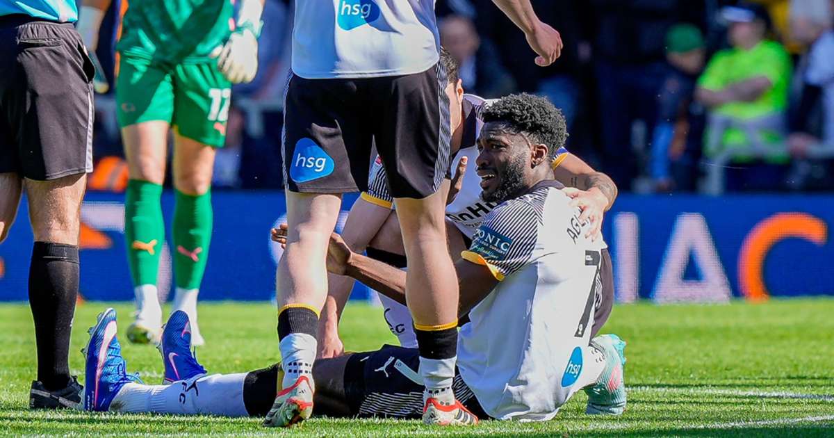 Patrick Agyemang celebrating a goal