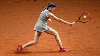 Top seed Rybakina powers into Stuttgart quarter-finals