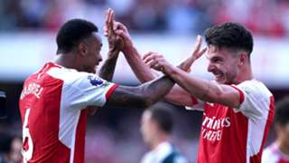 Arsenal finish with a flourish to win thriller against Manchester United