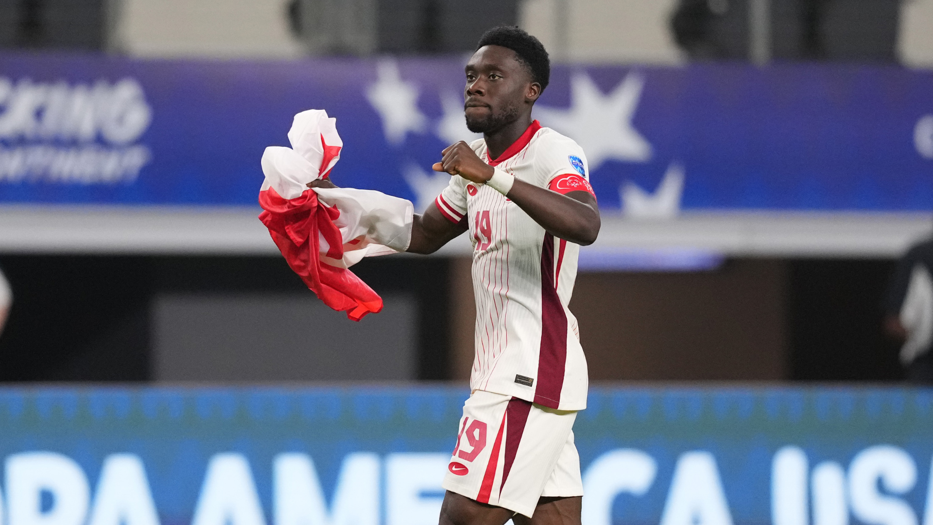 Davies included in ‘best ever’ Canada squad for the World Cup