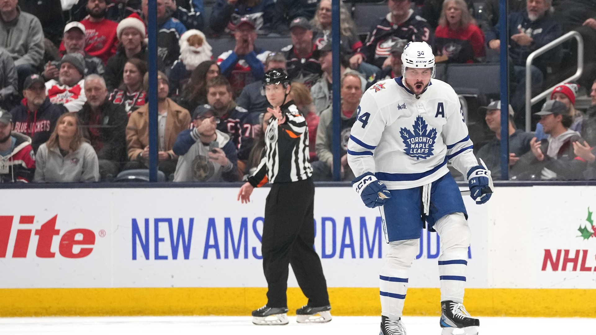 NHL: Matthews continues torrid stretch with 2 goals in Maple Leafs' win