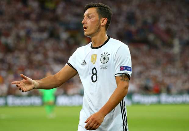 mesut-ozil-cropped_puimyd7u5qbi107du09zlqrx1.jpg