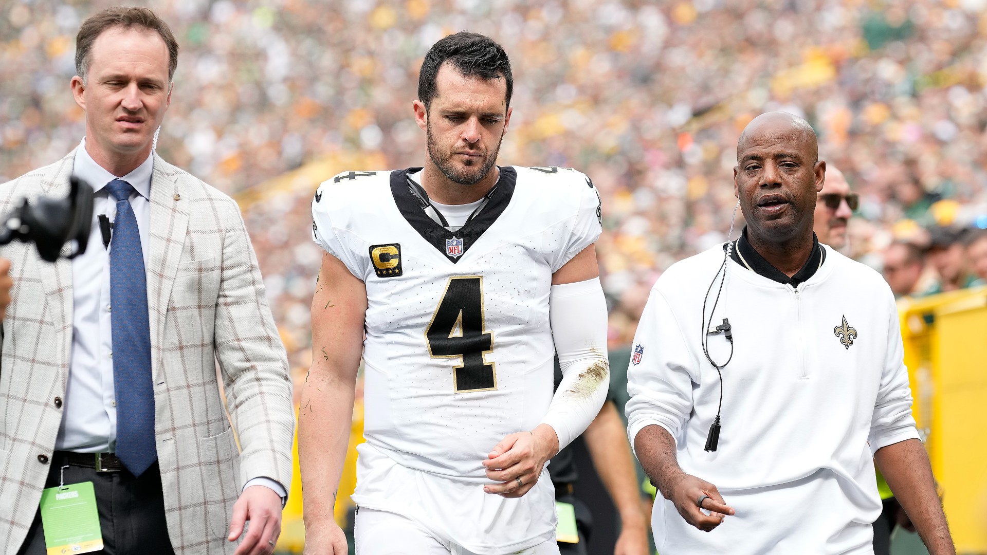 Report: Saints QB Carr has shoulder sprain