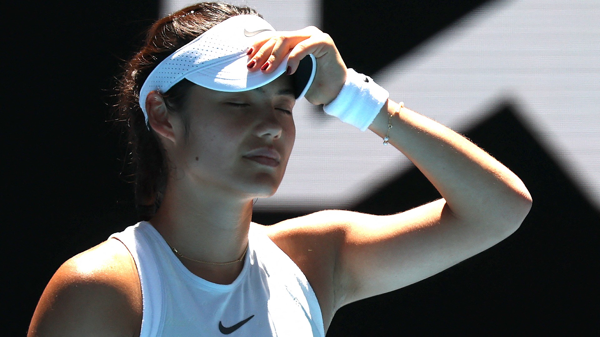 Australian Open: No excuses for Raducanu as Swiatek celebrates 'perfect' performance