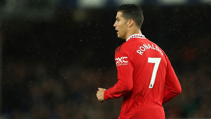 Ten Hag mendukung Ronaldo untuk melangkah