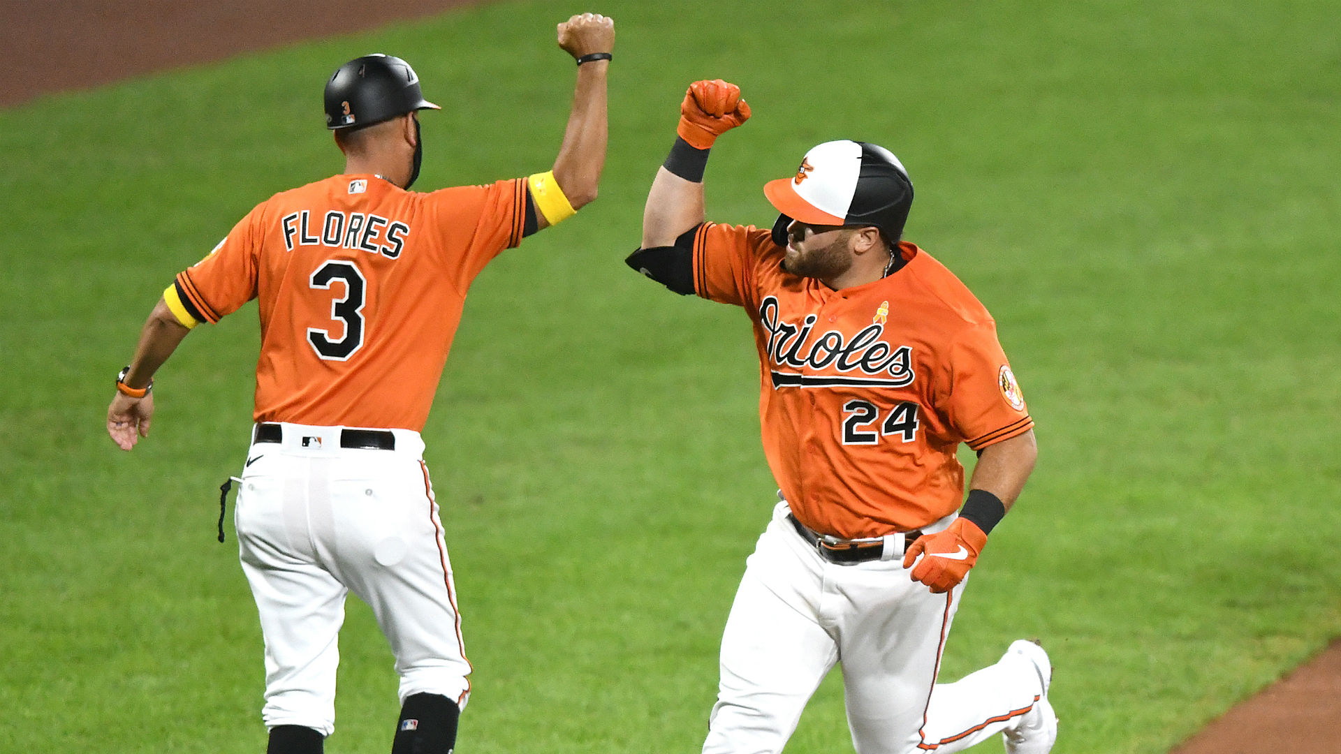 Stewart's two homers help Orioles stun Yankees 6-1, Rockies rally past Dodgers