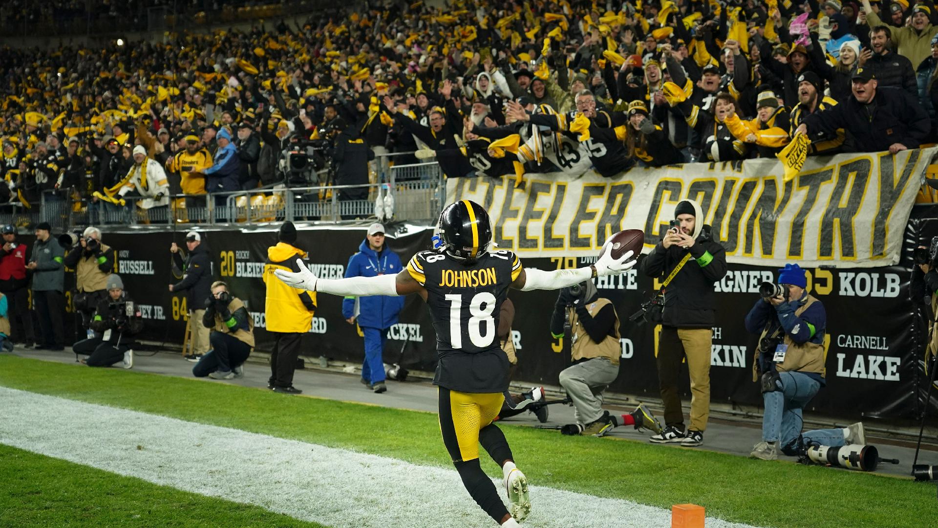 Pittsburgh Steelers snatch win from Tennessee Titans with late touchdown