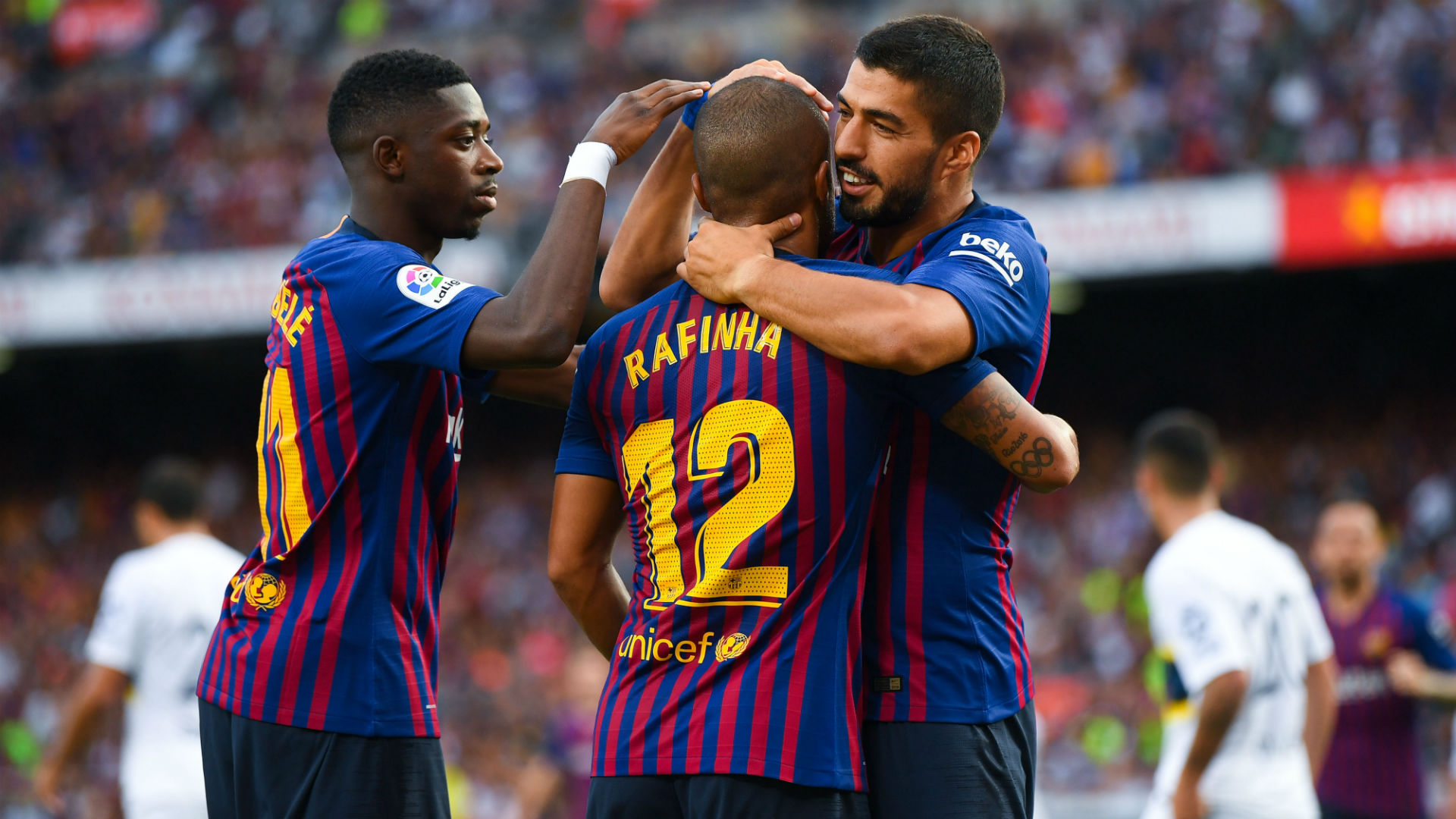 Lionel MESSI scores sensational free kick in FC Barcelona win against Alaves Lionel MESSI scores sensational free kick in FC Barcelona win against Alaves