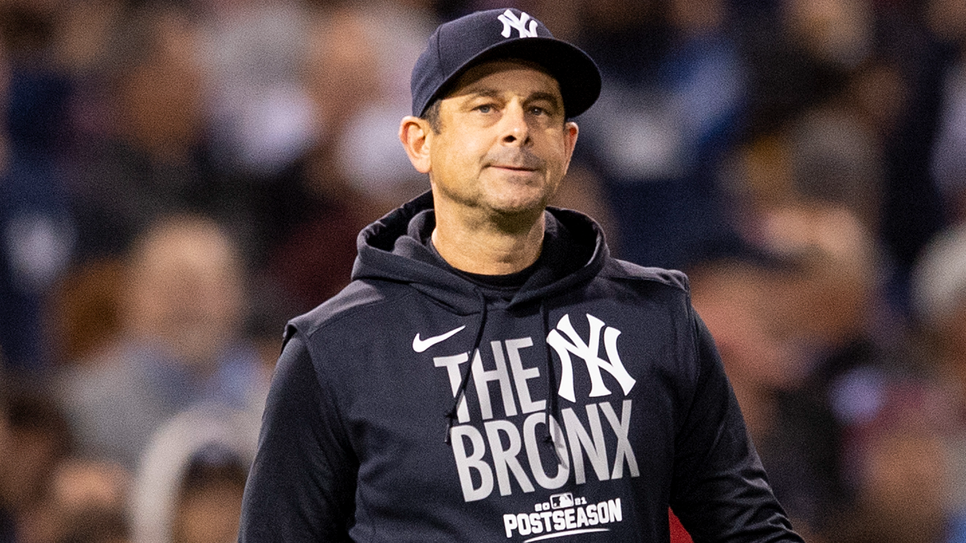 Manager Aaron Boone of the New York Yankees reacts