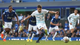 Jorginho calmly scored a penalty to give Chelsea a 1-0 win at Everton