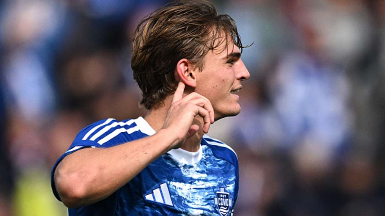 Como 2-0 Juventus: Paz stars as visitors' winless run rolls on