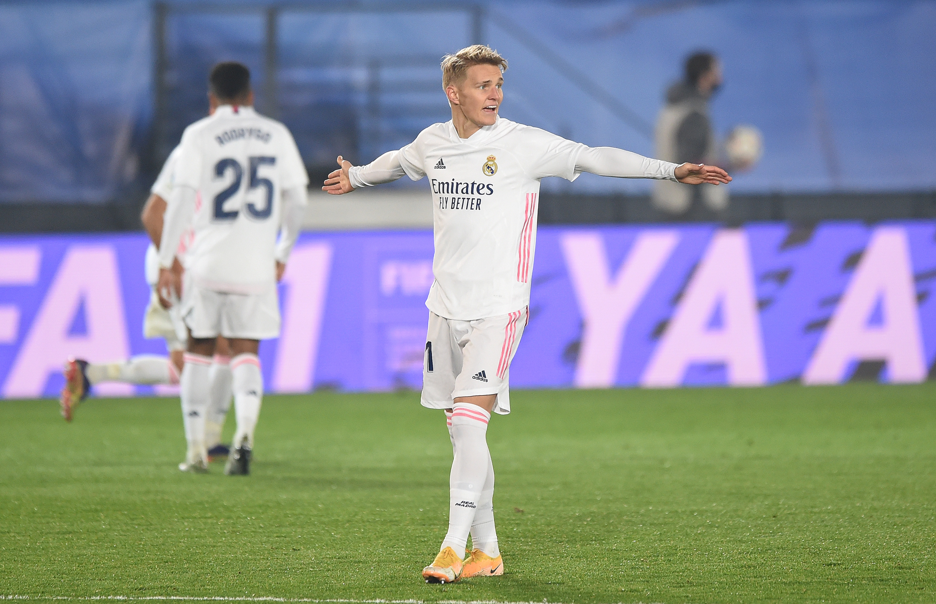 Odegaard joins Arsenal on loan