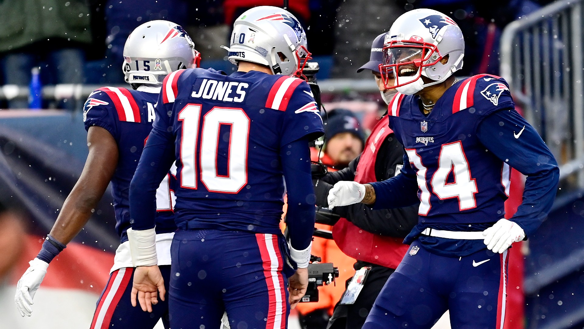 Patriots wide receiver Bourne to miss rest of season with torn ACL