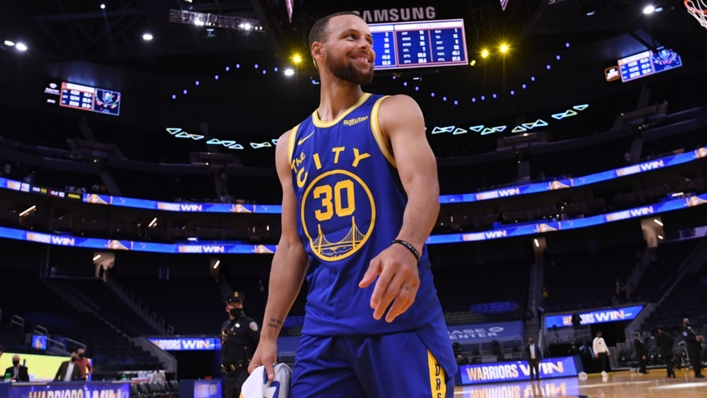 Stephen Curry finished as the NBA's scoring champion, topping 2,000 points.