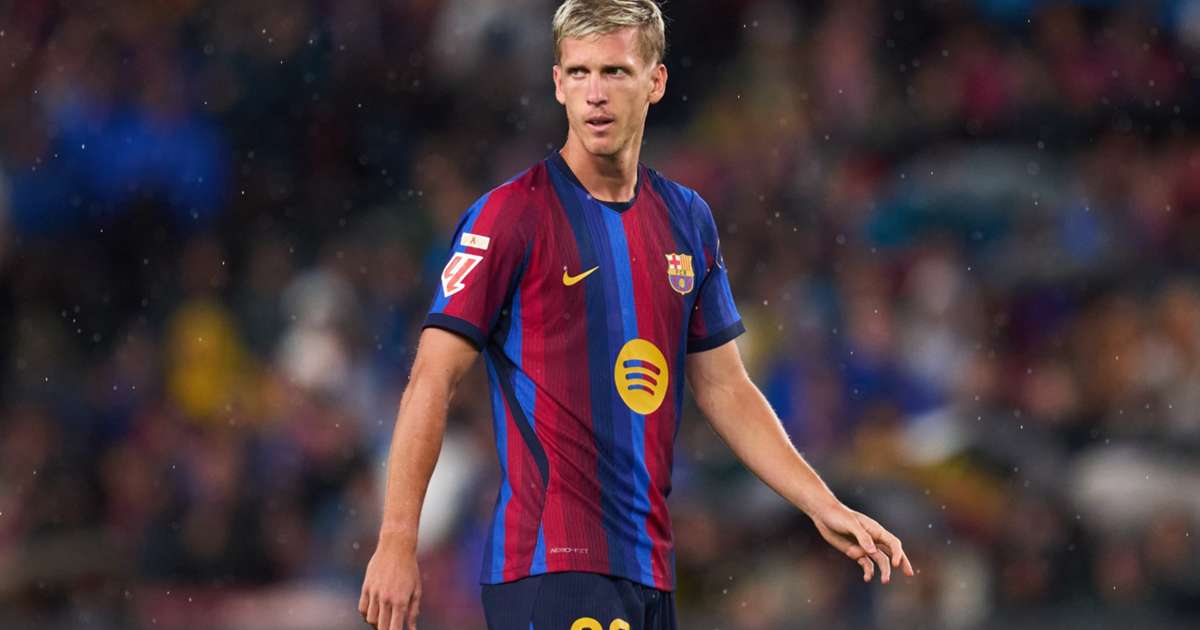 Dani Olmo in action for Barcelona