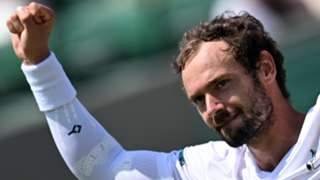 Fonseca dumped out of Wimbledon by scintillating Safiullin