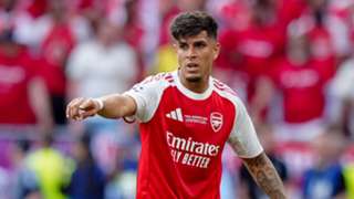 Arsenal make Hincapie's loan move permanent
