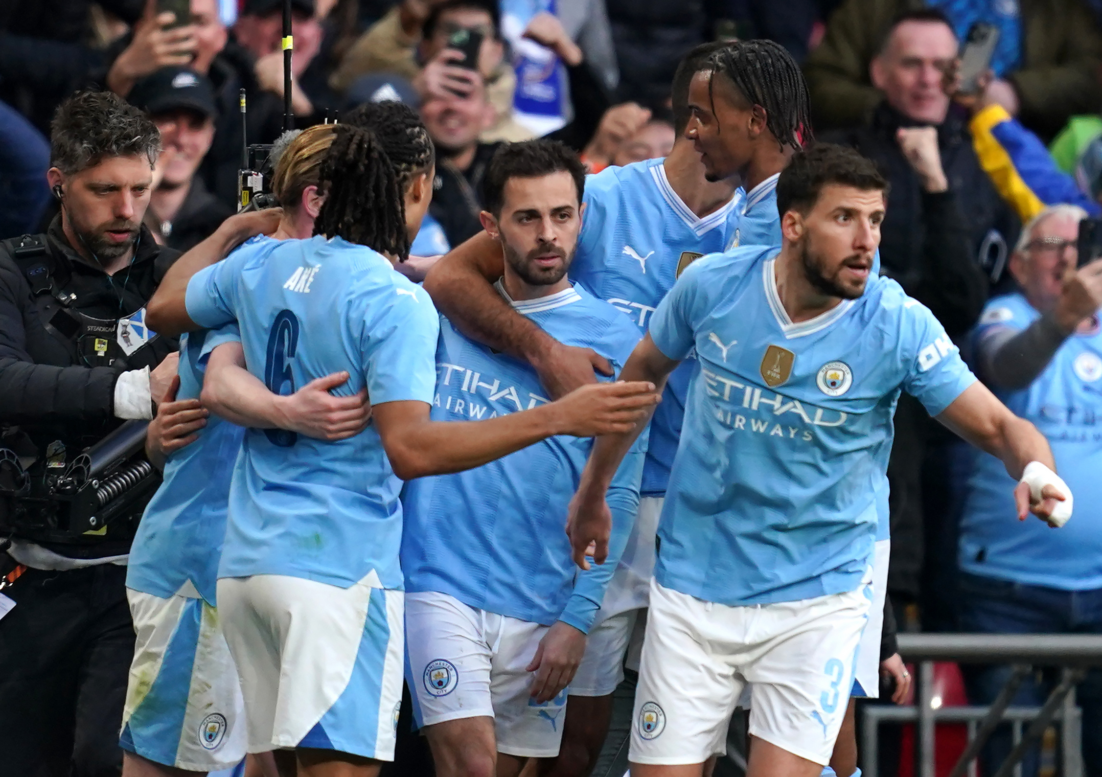 Manchester City’s Bernardo Silva (centre) celebrates