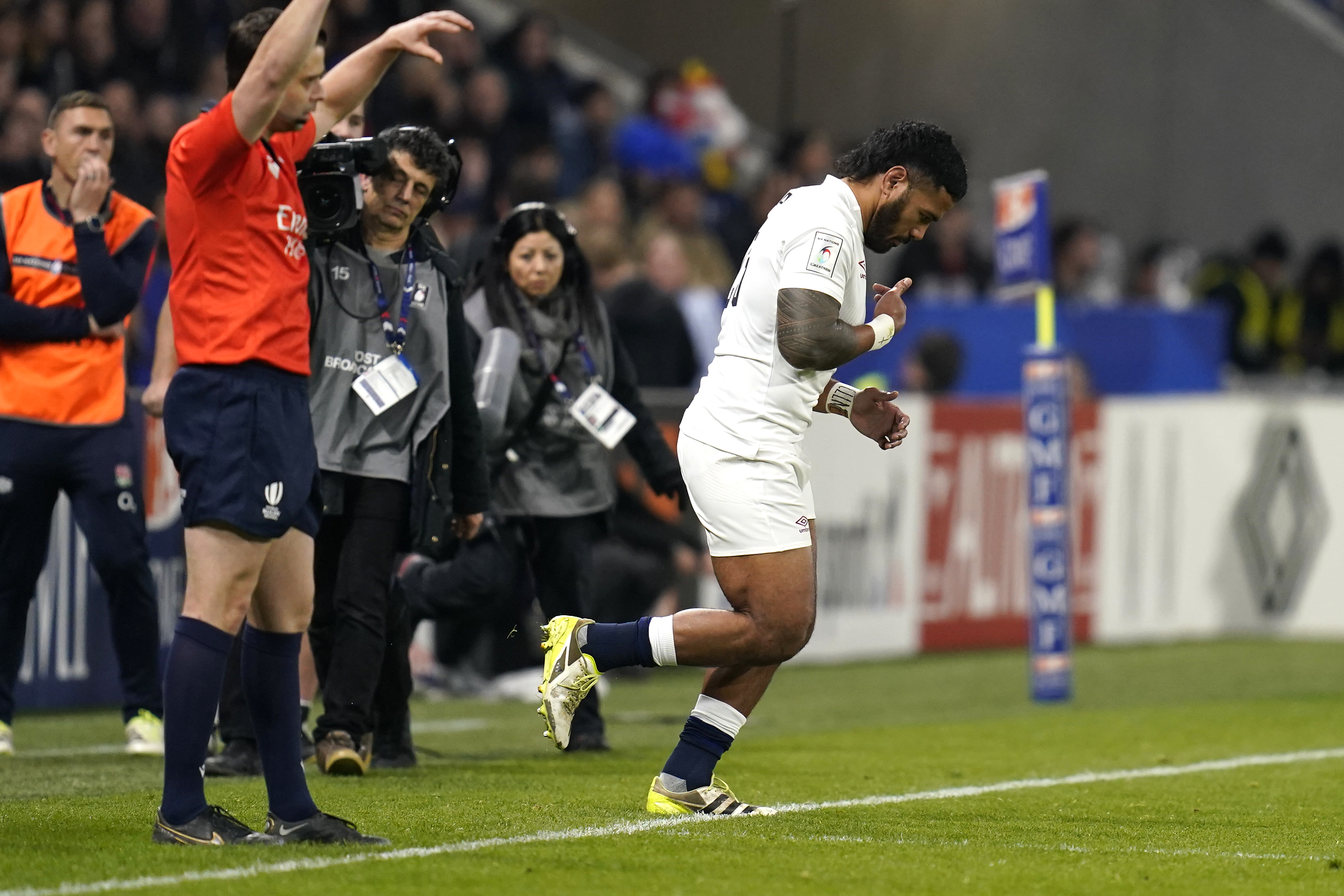 England’s Manu Tuilagi come on as a substitute