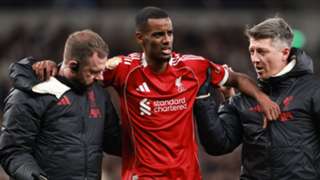 Liverpool confirm Isak surgery after fibula fracture