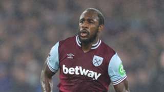 Former West Ham forward Antonio 'swallows ego' to join Al-Sailiya in Qatar