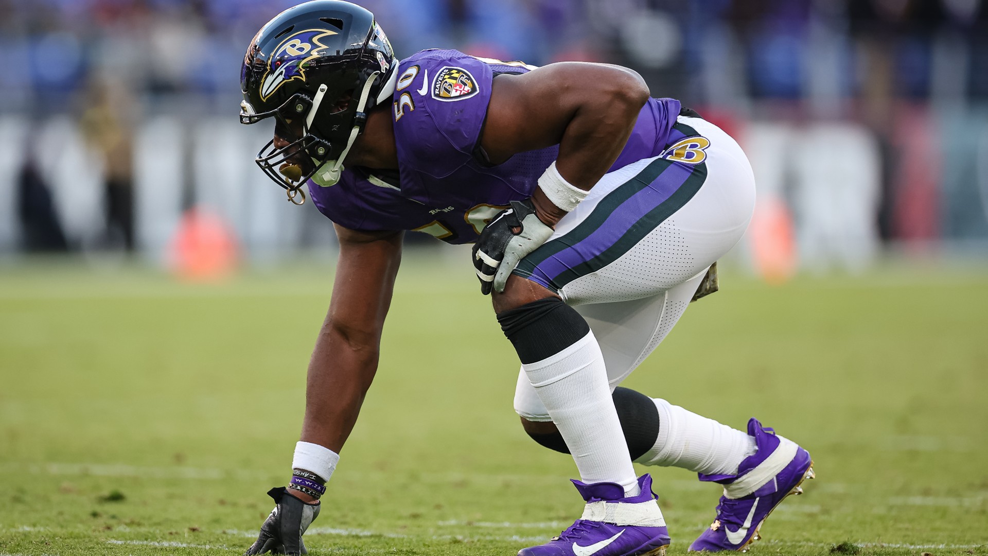 Carolina Panthers agree to one-year contract with Pro Bowl edge rusher Justin Houston