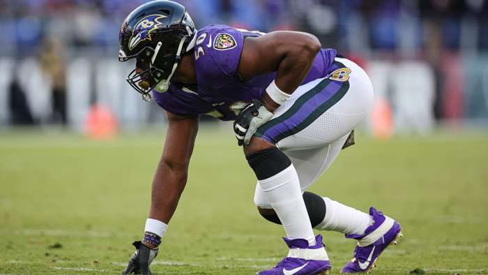Carolina Panthers agree to one-year contract with Pro Bowl edge rusher Justin Houston