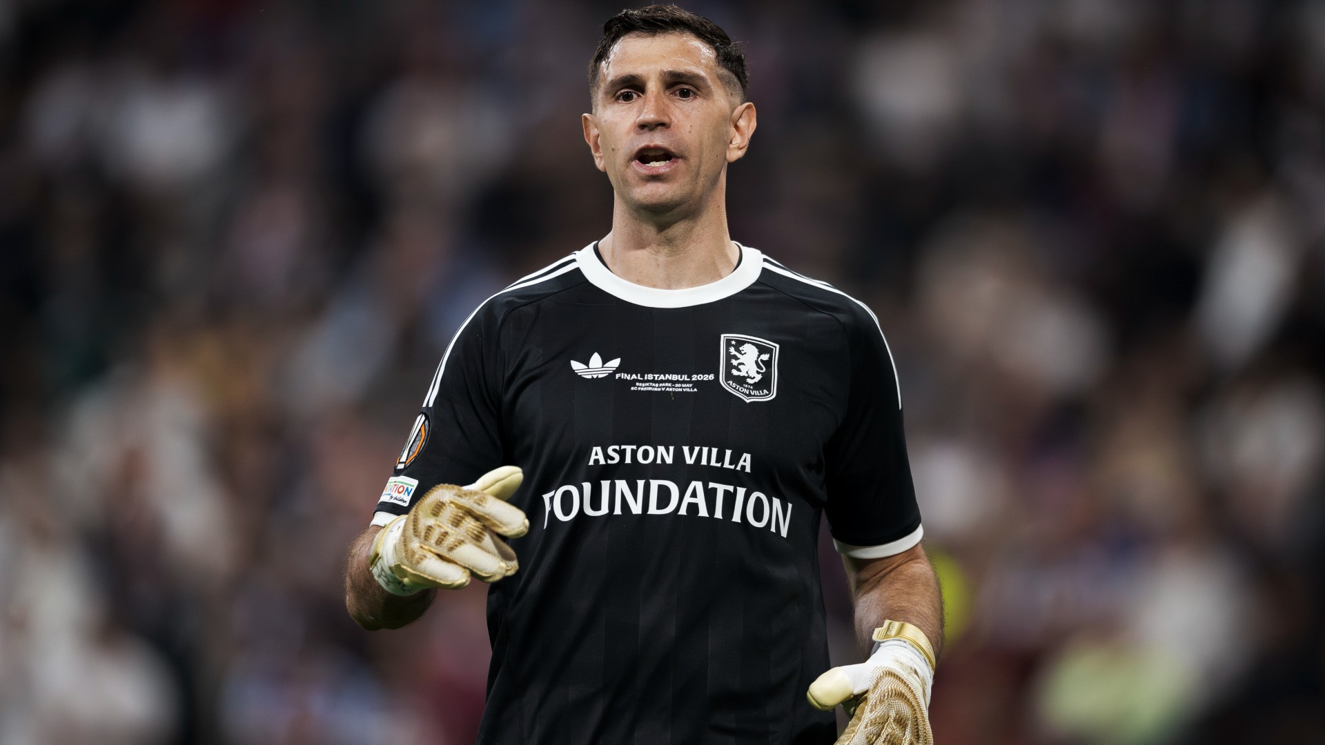 Juventus confirm interest in Villa goalkeeper Martinez