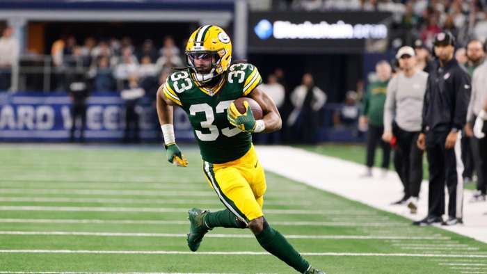 Green Bay Packers dominate Dallas Cowboys in high-scoring upset