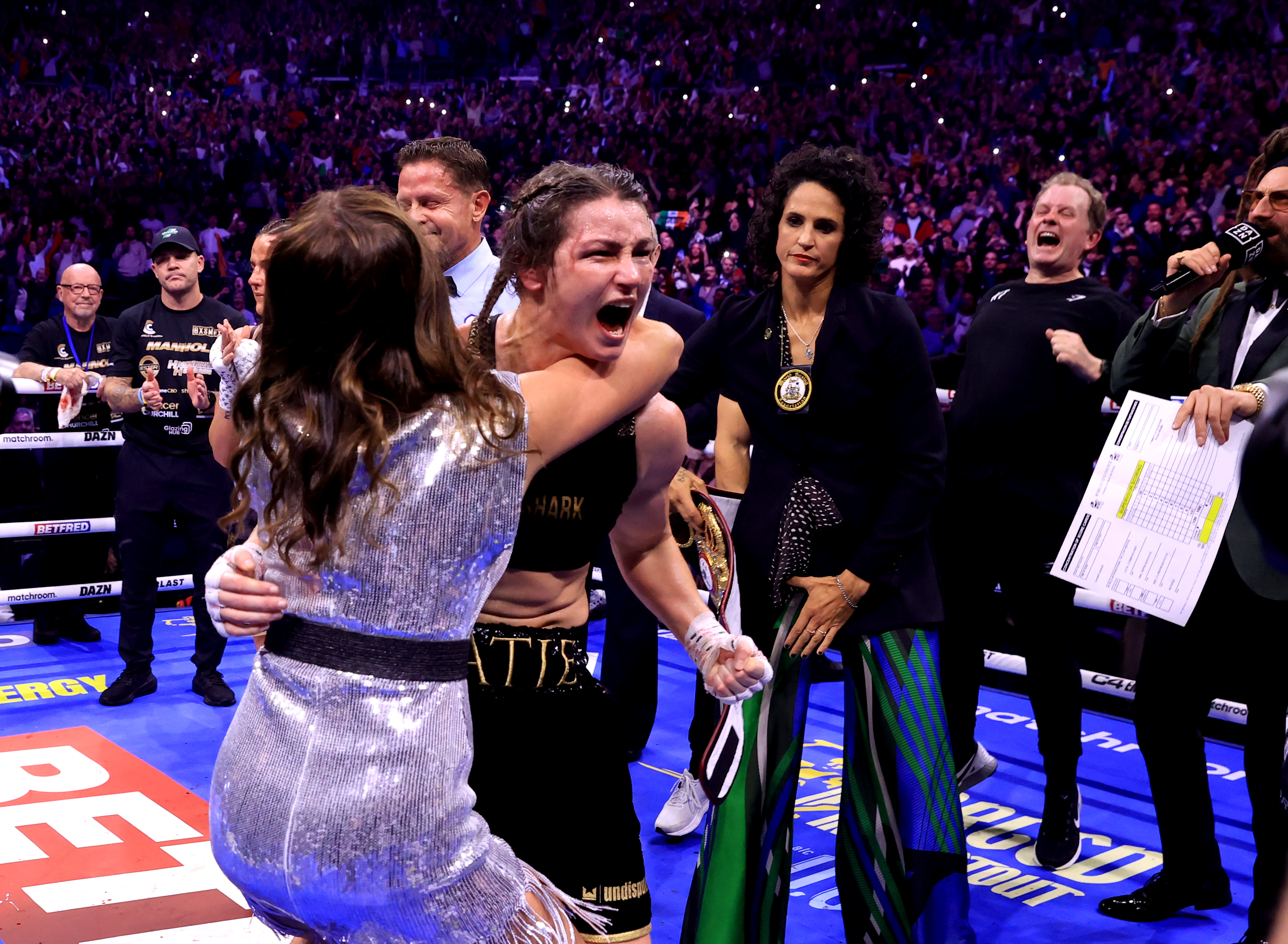 Chantelle Cameron v Katie Taylor 2 – 3Arena