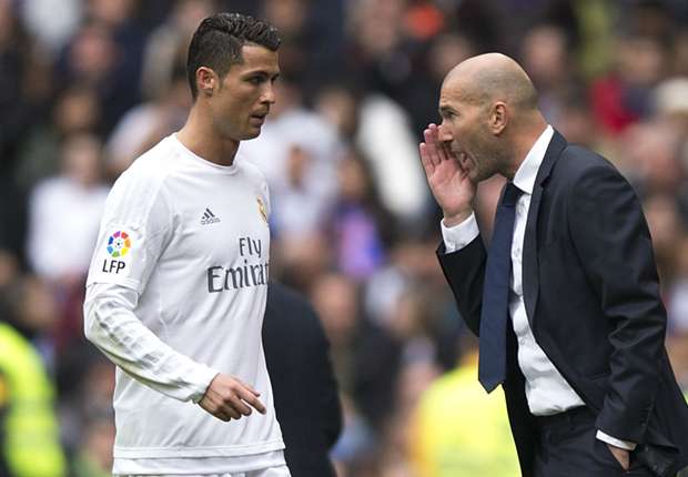 cristiano-ronaldo-zinedine-zidane-cropped_v9ce94uplfp91b71ngqhmtvld.jpg