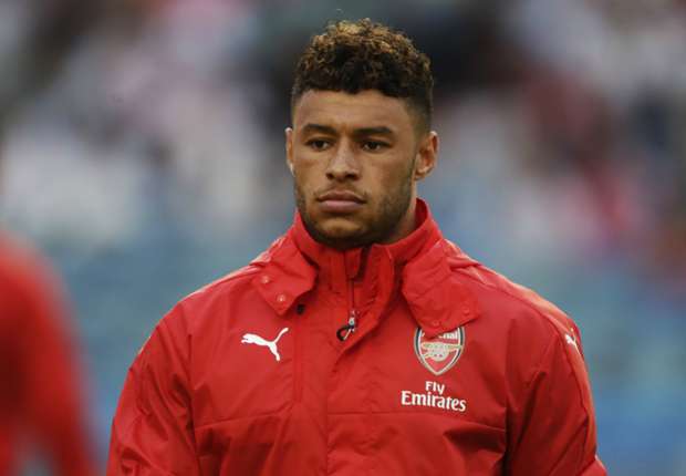 oxlade-chambaerlain-cropped_81hxbed2es7d1ah6vkrpe3o9z.jpg