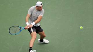 Draper makes winning Tour return in Dubai after six-month absence