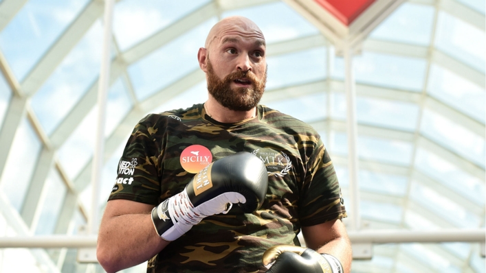 Tyson Fury works out in public