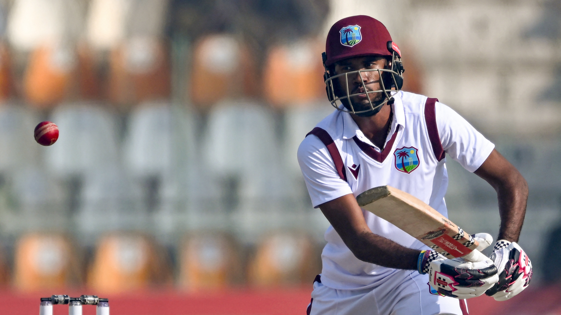 Brathwaite and Sinclair edge West Indies into control against Pakistan