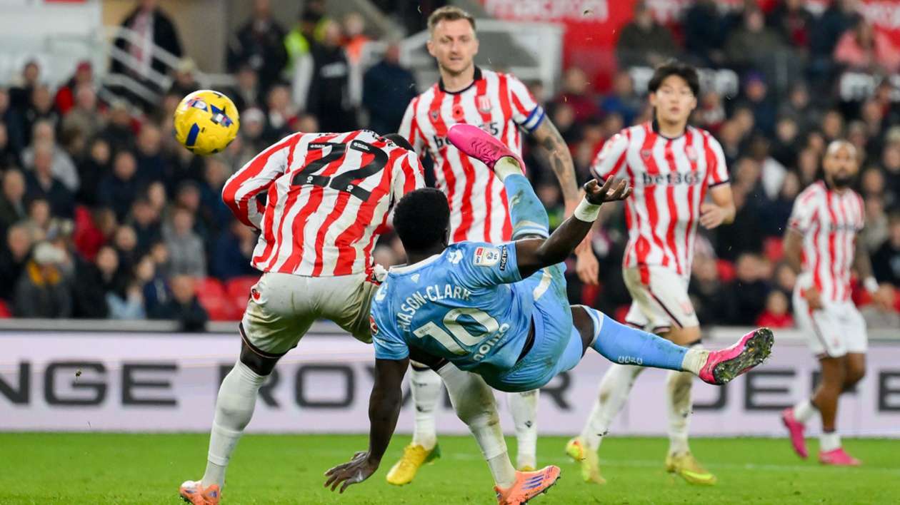 Championship: Coventry leave it late to go five points clear at the summit