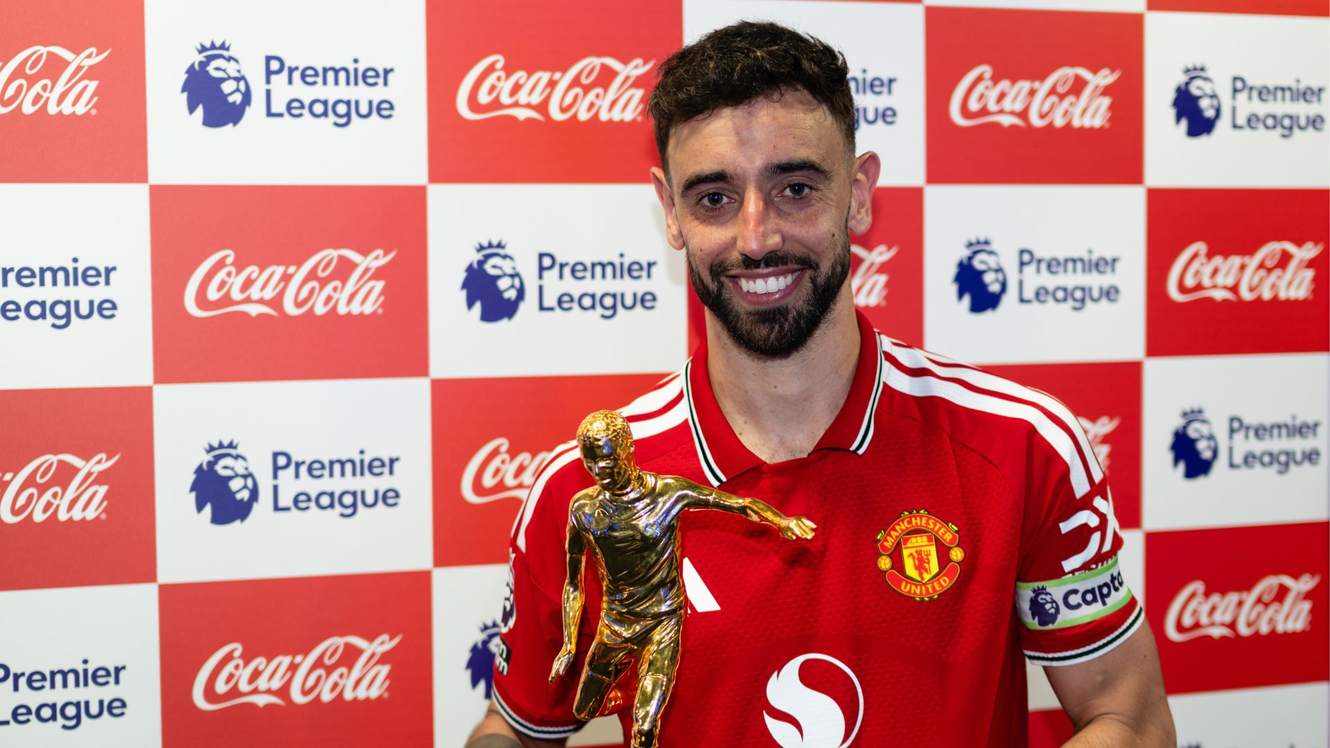 ‘Very proud’ Fernandes jokes he had Dorgu doubt after breaking Premier League assist record