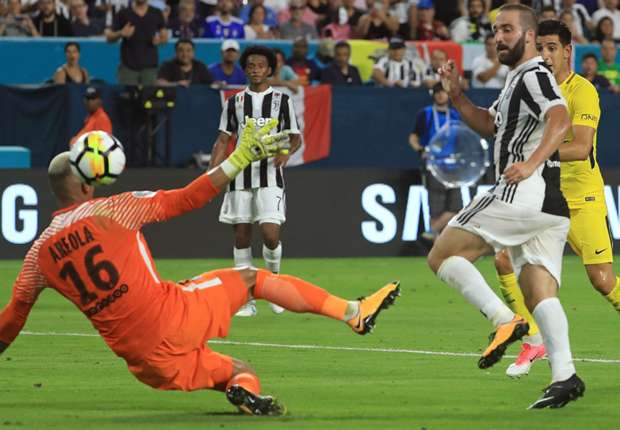 gonzalohiguain-cropped_1389xpturgvfh1vo4tjzn99yv4.jpg