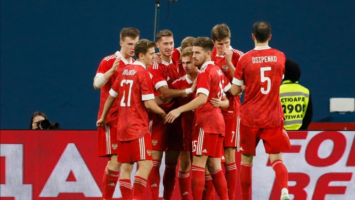 Russia's players celebrate Anton Miranchuk's goal