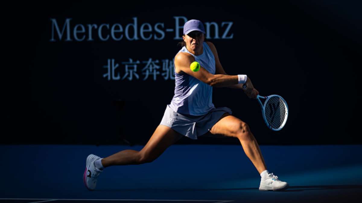 Swiatek advances to China Open fourth round, Pegula completes comeback
