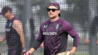 England have 'no chance' of winning Ashes with 'glass jaw', says McCullum