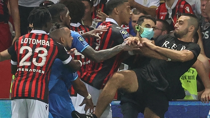 Dimitri Payet provoked a pitch invasion in Nice's match with Marseille