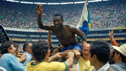 Pele celebrates Brazil's 1970 World Cup win