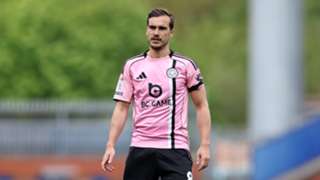 Winks leaves Leicester for Cagliari
