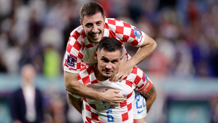 Bek Kroasia Dejan Lovren telah pensiun dari sepak bola internasional